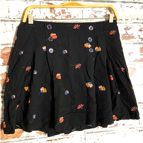 Free People Lovers Lane Floral Mini High Waisted Button Detail Flowinhg Skirt - Picture 3 of 9